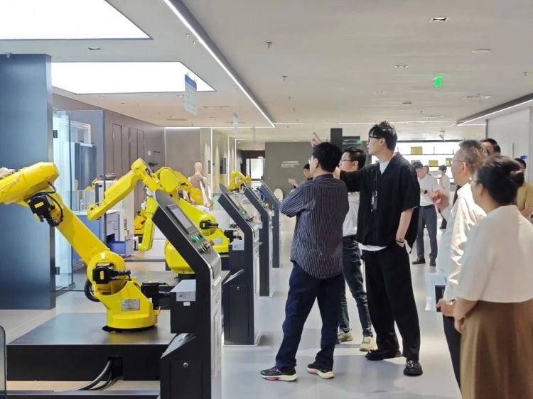 ���ٵ羺�������